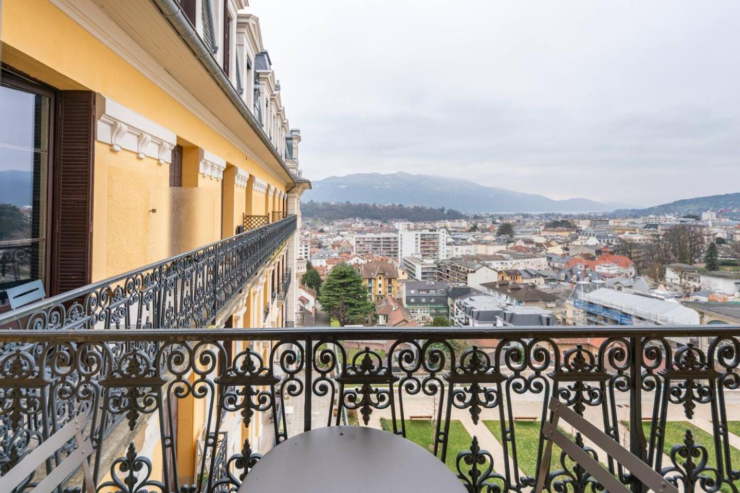 Ancien Palace Bernascon Vue Sur Classe 3 Etoiles
