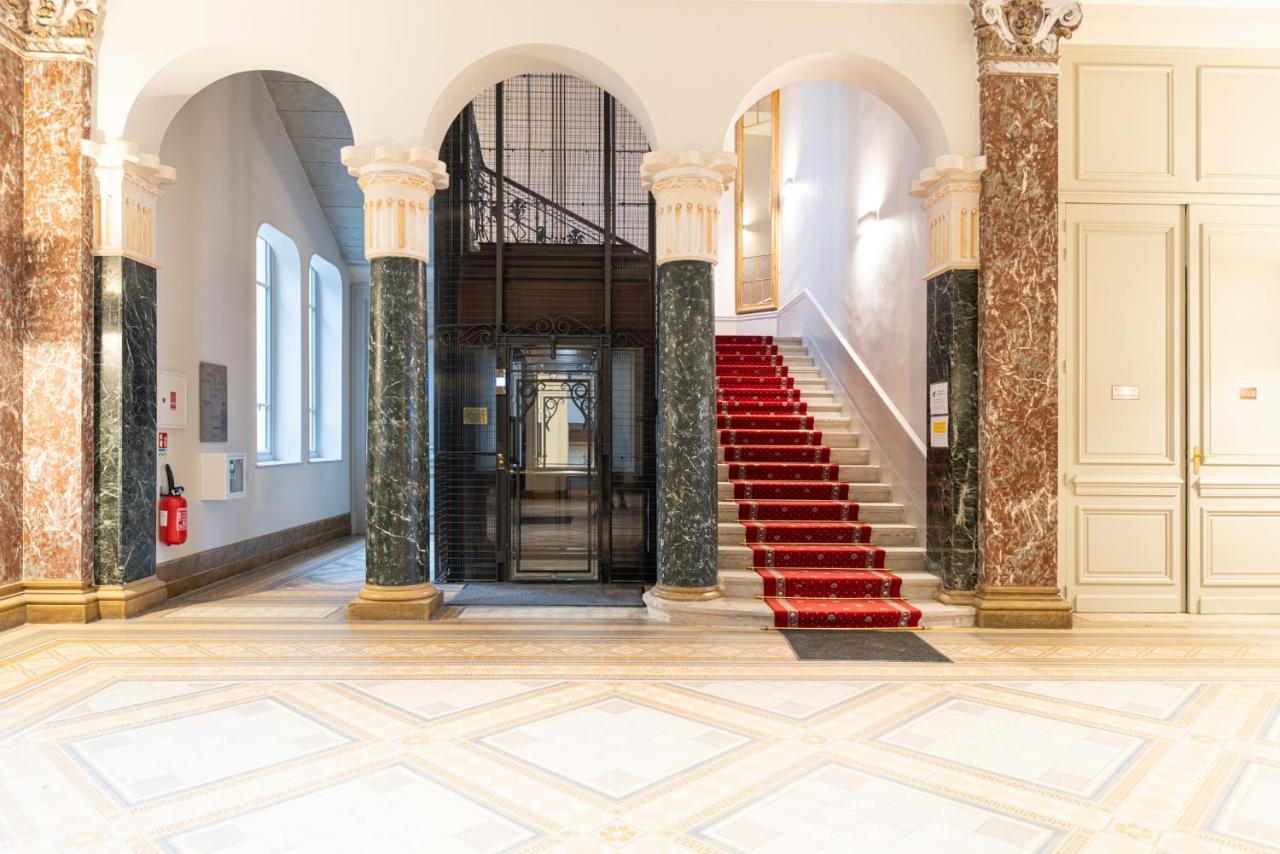 Ancien Palace Bernascon Vue Sur Classe 3 Etoiles Apartment