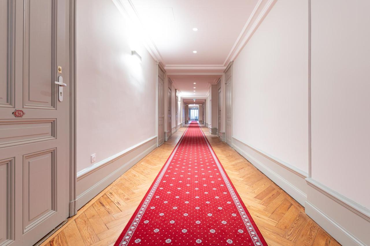 Ancien Palace Bernascon Vue Sur Classe 3 Etoiles *